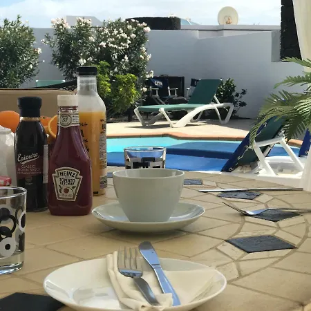 Casa Blanca Villa *